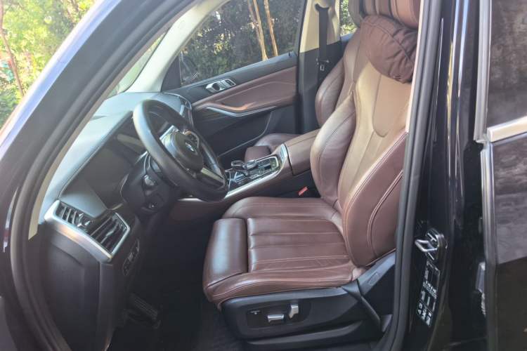 Used BMW X5 2019 xDrive40i M Sport Package Left Front Seat