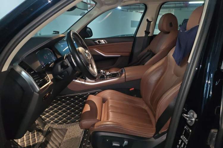 Used BMW X5 2019 xDrive30i M Sport Package Left Front Seat
