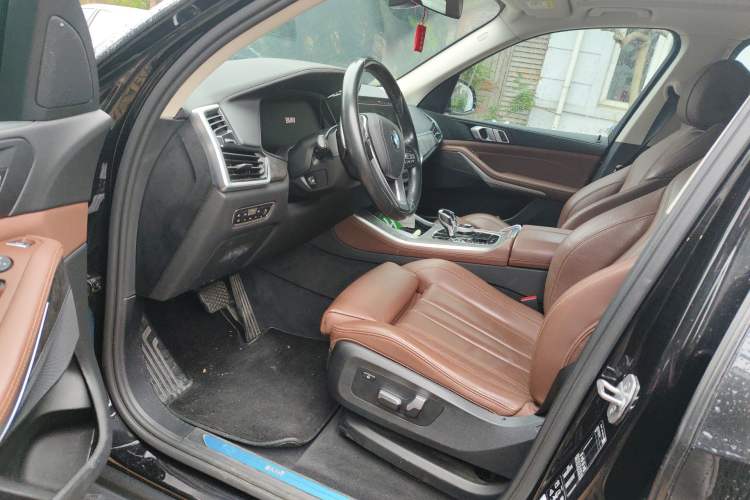 Used BMW X5 2019 xDrive30i X Design Package Left Front Seat
