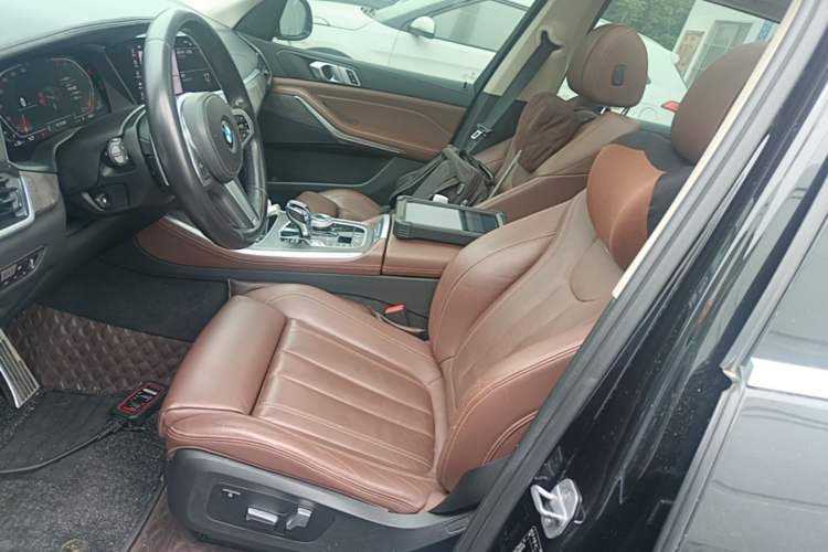 Used BMW X5 2019 xDrive40i M Sport Package Left Front Seat