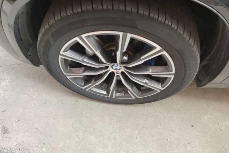 Used BMW X5 2019 xDrive40i M Sport Package Left Front Wheel Hub