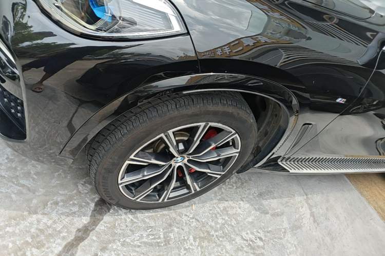 Used BMW X5 2019 xDrive40i M Sport Package Left Front Wheel Hub