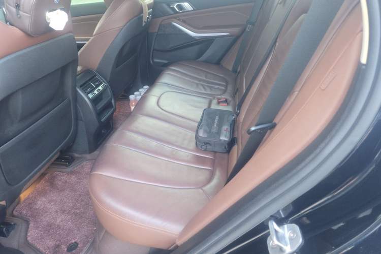Used BMW X5 2019 xDrive40i M Sport Package Left Rear Seat