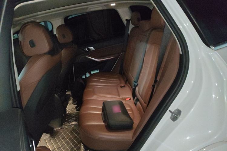 Used BMW X5 2019 xDrive40i M Sport Package Left Rear Seat