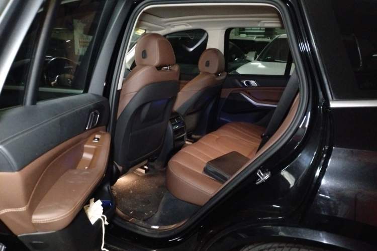 Used BMW X5 2019 xDrive30i M Sport Package Left Rear Seat