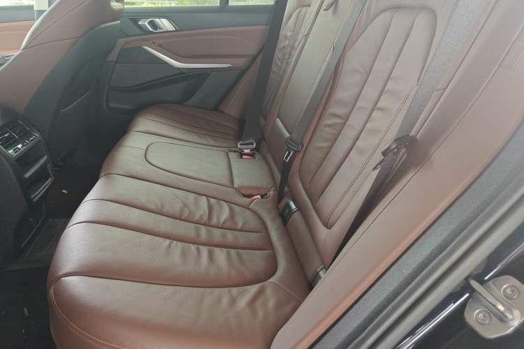 Used BMW X5 2019 xDrive40i M Sport Package Left Rear Seat