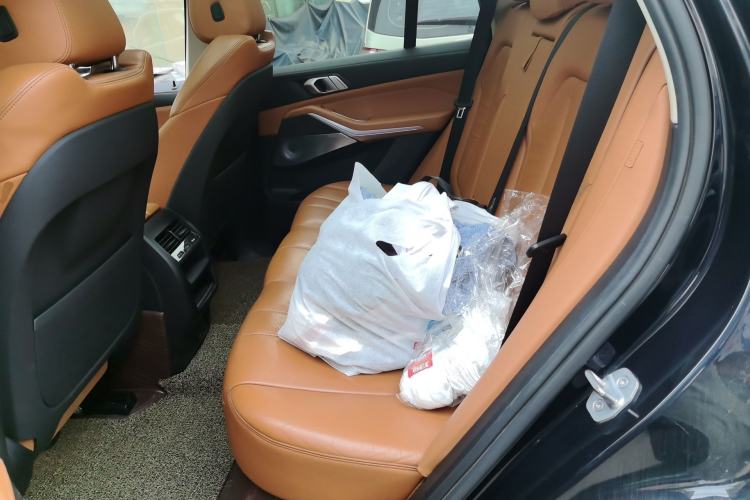 Used BMW X5 2019 xDrive40i M Sport Package Left Rear Seat