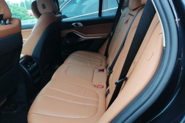 Used BMW X5 2019 xDrive40i M Sport Package Left Rear Seat