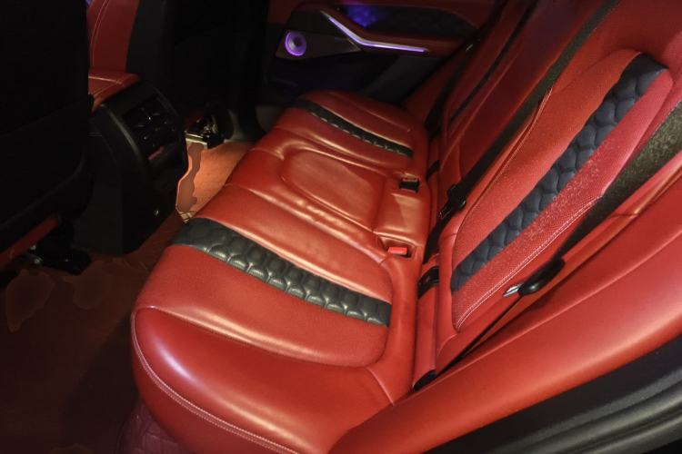 Used BMW X5 2019 xDrive40i M Sport Package Left Rear Seat