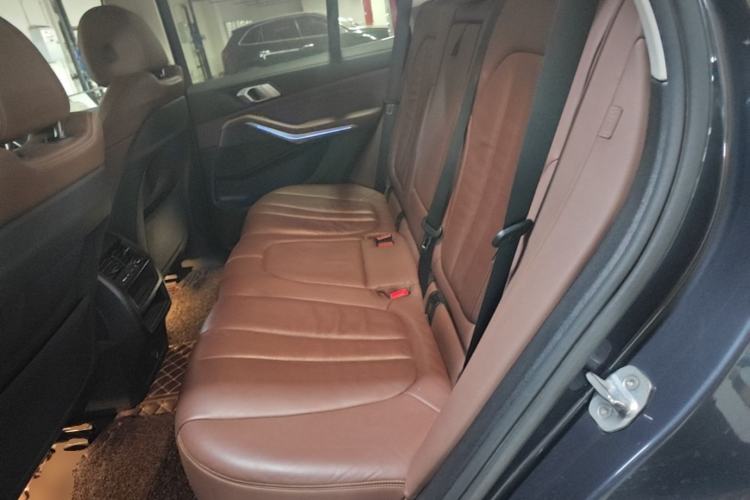 Used BMW X5 2019 xDrive40i M Sport Package Left Rear Seat
