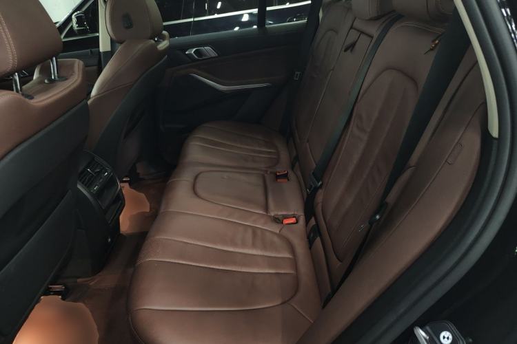 Used BMW X5 2019 xDrive40i M Sport Package Left Rear Seat