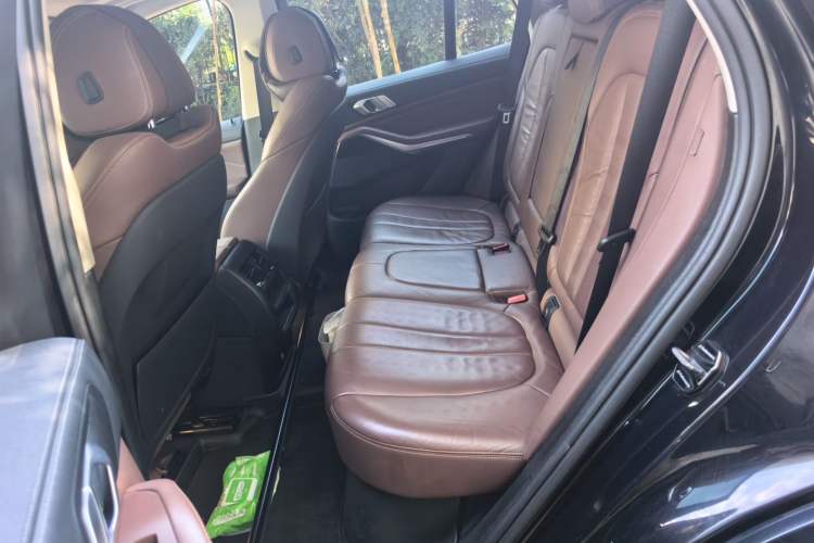 Used BMW X5 2019 xDrive40i M Sport Package Left Rear Seat
