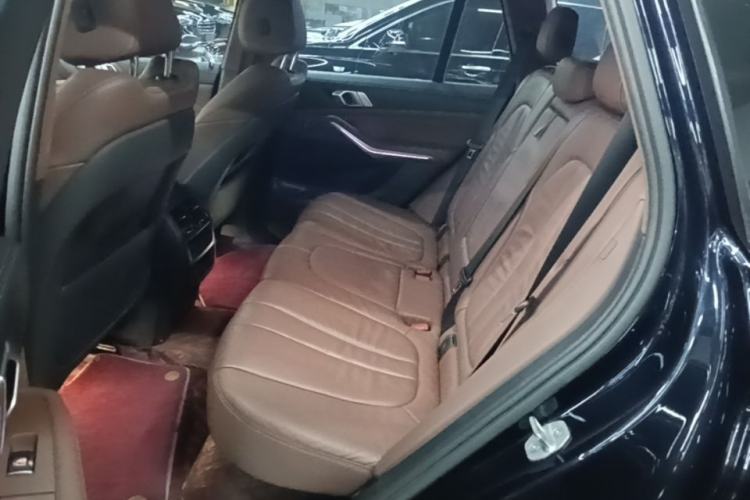 Used BMW X5 2019 xDrive40i M Sport Package Left Rear Seat