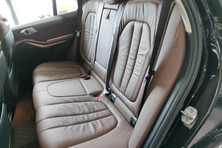 Used BMW X5 2019 xDrive40i M Sport Package Left Rear Seat