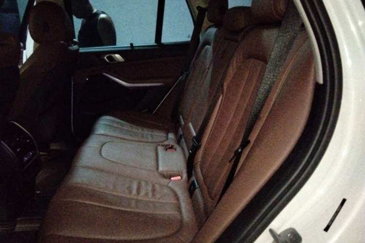 Used BMW X5  Left Rear Seat