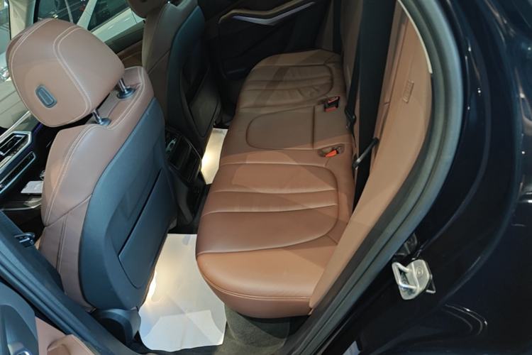 Used BMW X5 2019 xDrive40i M Sport Package Left Rear Seat