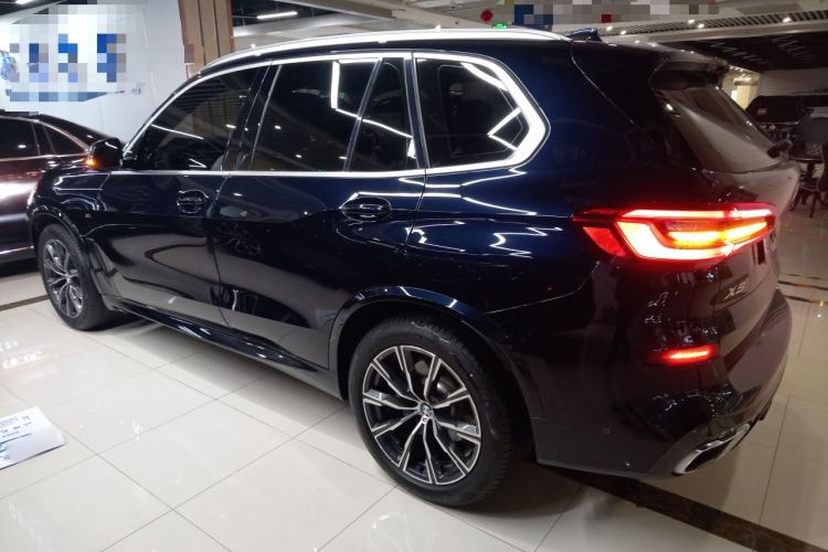 Used BMW X5 2019 xDrive40i M Sport Package Left Side
