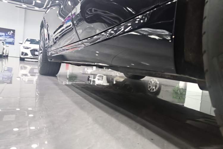 Used BMW X5 2019 xDrive40i M Sport Package Left Side Sill