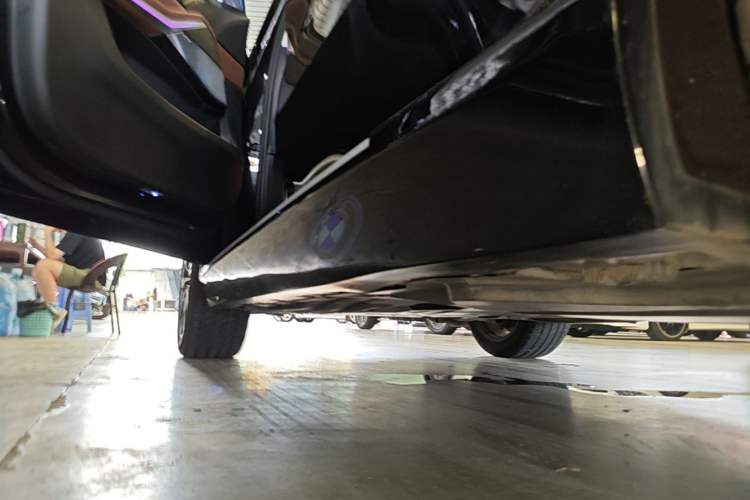 Used BMW X5 2019 xDrive40i M Sport Package Left Side Sill