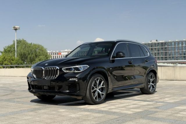 Used BMW X5 2019 xDrive40i Luxury Model with M Sport Package