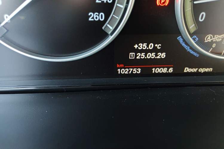 Used BMW X5  Odometer Close Up