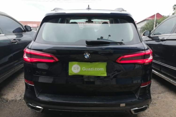Used BMW X5 2019 xDrive40i M Sport Package Rear