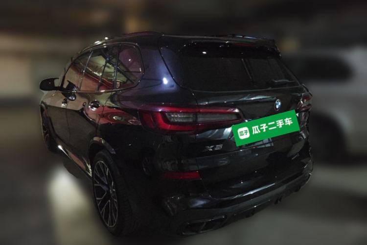 Used BMW X5 2019 xDrive40i Luxury Model with M Sport Package Rear Left 45 Deg