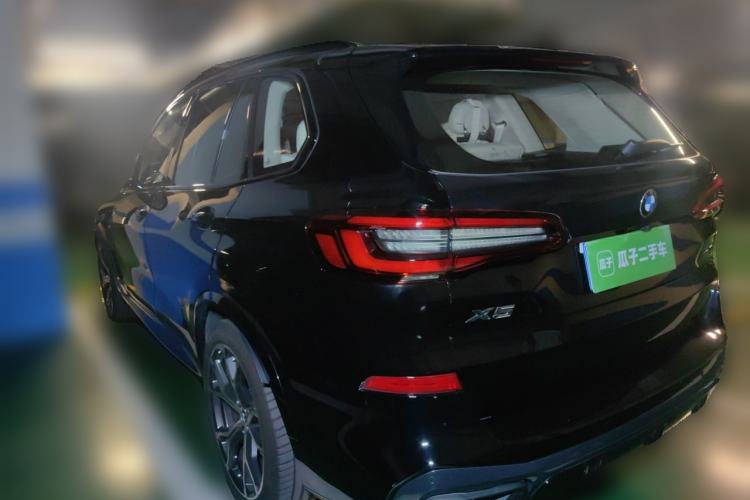 Used BMW X5 2019 xDrive40i Luxury Model with M Sport Package Rear Left 45 Deg