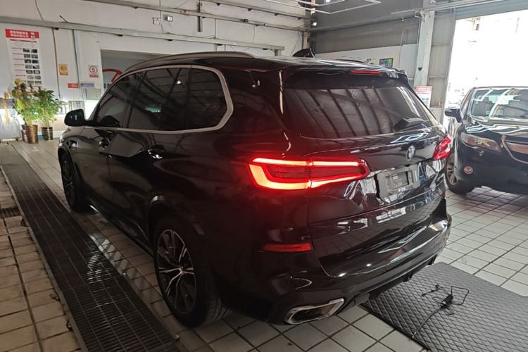 Used BMW X5 2019 xDrive40i M Sport Package Rear Left 45 Deg
