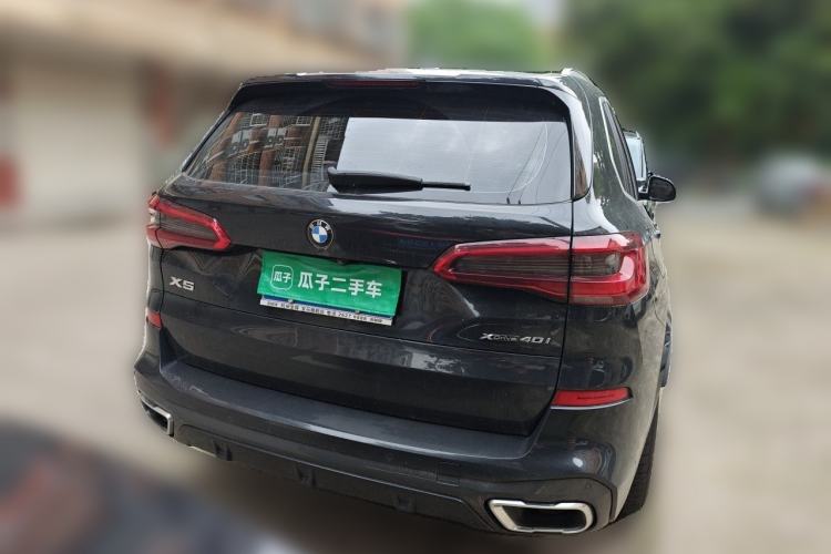 Used BMW X5 2019 xDrive40i Luxury Model with M Sport Package Rear