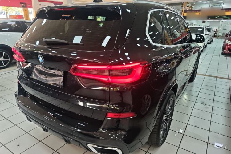 Used BMW X5 2019 xDrive40i M Sport Package Rear Right 45 Deg
