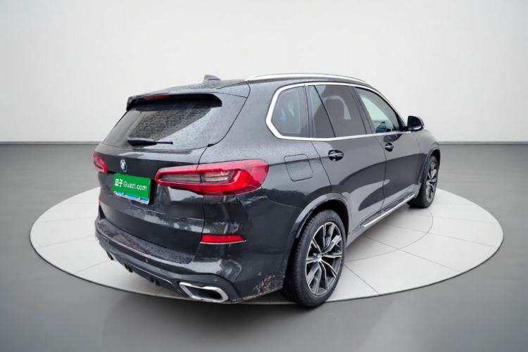 Used BMW X5 2019 xDrive40i M Sport Package Rear Right 45 Deg