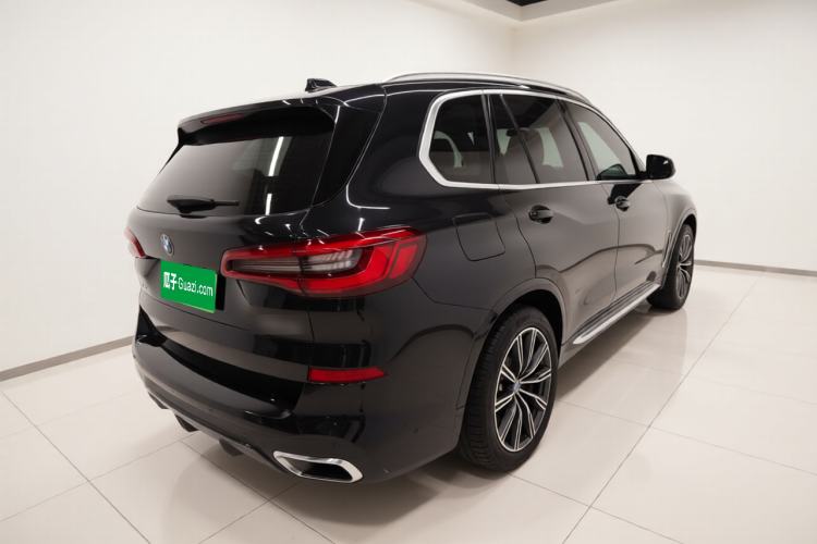 Used BMW X5 2019 xDrive30i M Sport Package Rear Right 45 Deg
