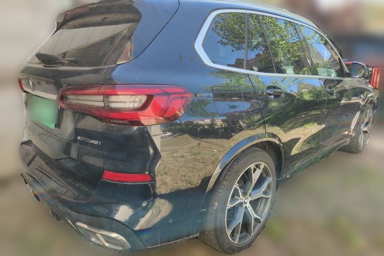 Used BMW X5 2019 xDrive40i Luxury Model with M Sport Package Rear Right 45 Deg