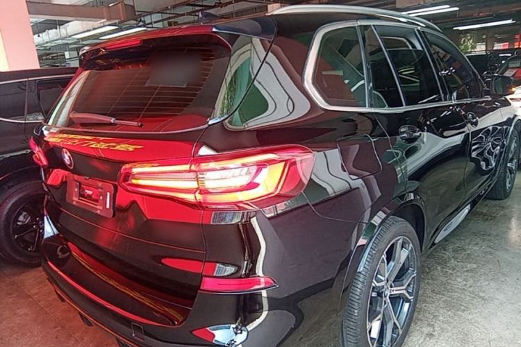 Used BMW X5 2019 xDrive40i Luxury Model with M Sport Package Rear Right 45 Deg