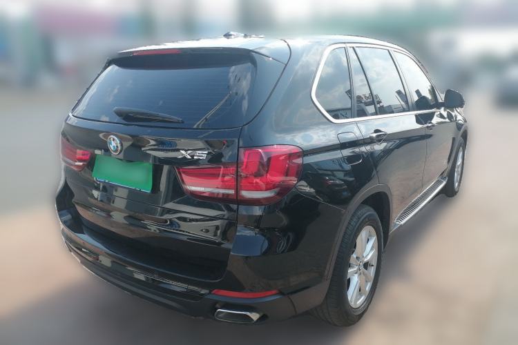 Used BMW X5  Rear Right 45 Deg