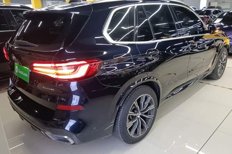 Used BMW X5 2019 xDrive40i M Sport Package Rear Right 45 Deg