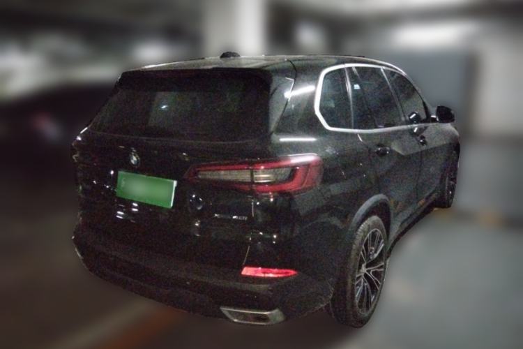 Used BMW X5  Rear Right 45 Deg