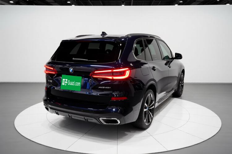 Used BMW X5 2019 xDrive40i M Sport U.S. specification Rear