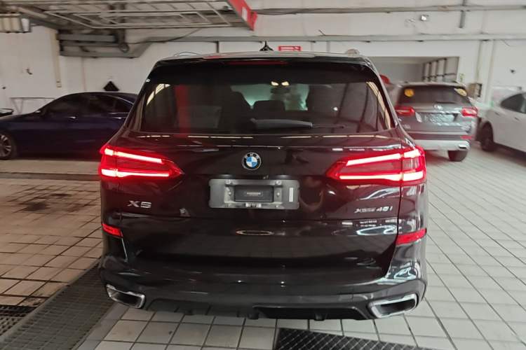 Used BMW X5 2019 xDrive40i M Sport Package Rear
