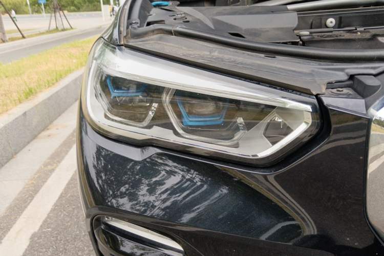 Used BMW X5 2019 xDrive40i M Sport Package Right Front Headlight