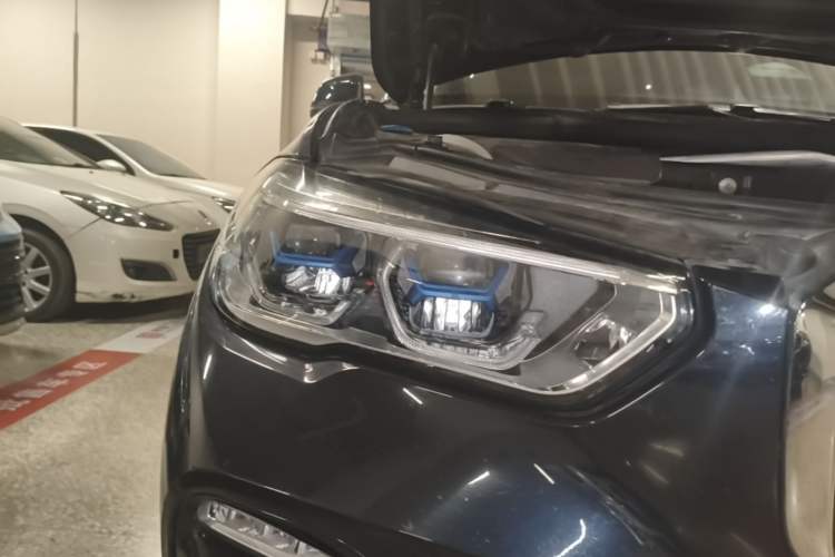 Used BMW X5 2019 xDrive40i M Sport Package Right Front Headlight