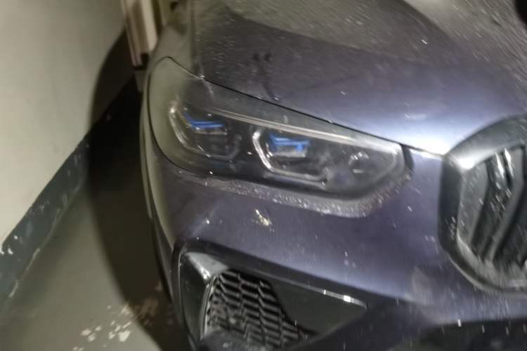 Used BMW X5 2019 xDrive40i Luxury Model with M Sport Package Right Front Headlight