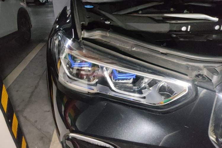 Used BMW X5 2019 xDrive40i M Sport Package Right Front Headlight