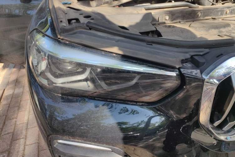 Used BMW X5  Right Front Headlight