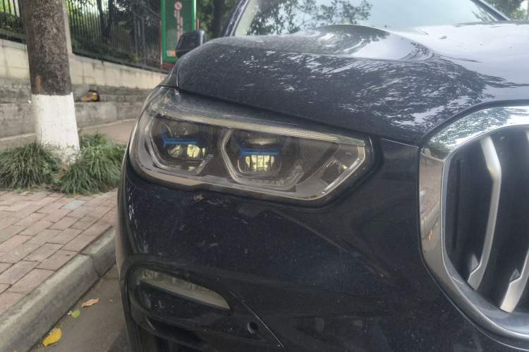 Used BMW X5 2019 xDrive40i M Sport Package Right Front Headlight