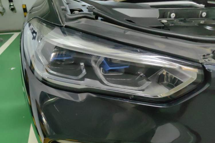 Used BMW X5 2019 xDrive40i M Sport Package Right Front Headlight