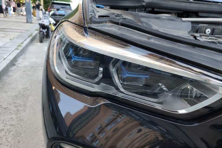 Used BMW X5 2019 xDrive40i M Sport Package Right Front Headlight