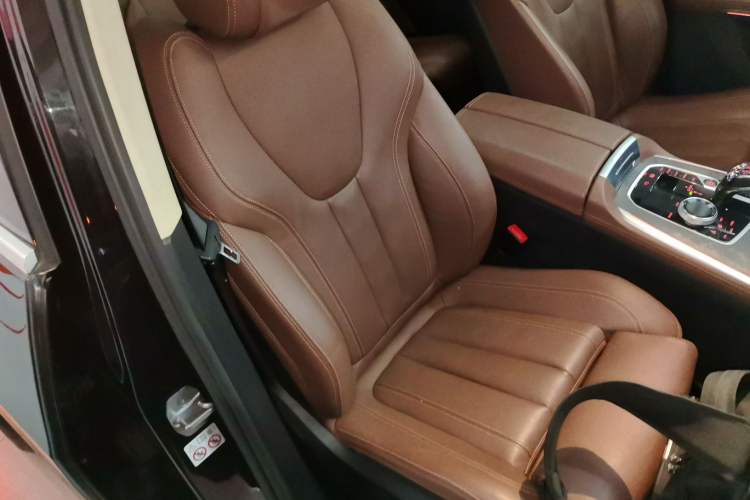 Used BMW X5 2019 xDrive30i X Design Package Right Front Seat