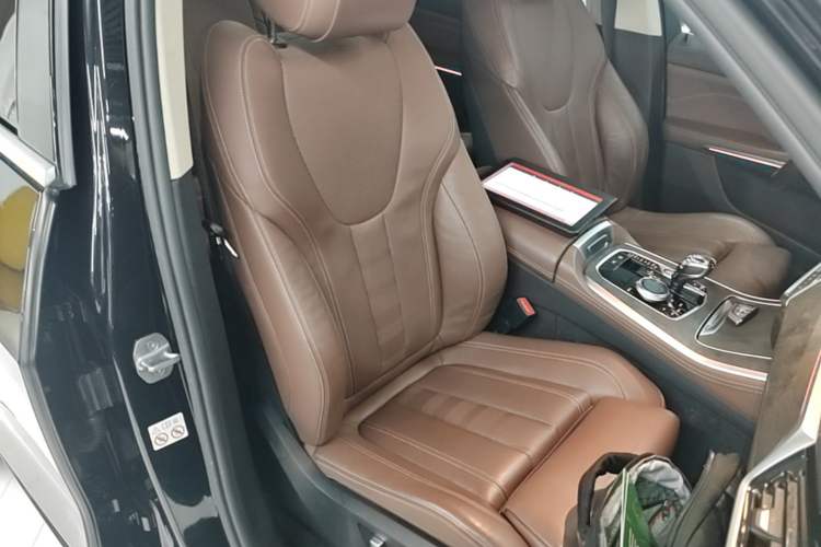 Used BMW X5 2019 xDrive40i M Sport Package Right Front Seat